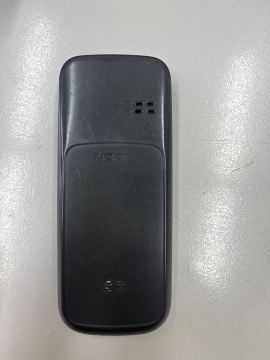 Мобилен телефон Нокиа, Nokia 100