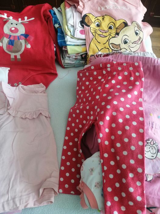 Hăinuțe frumoase și jucării pentru fetița  0-3 ani.