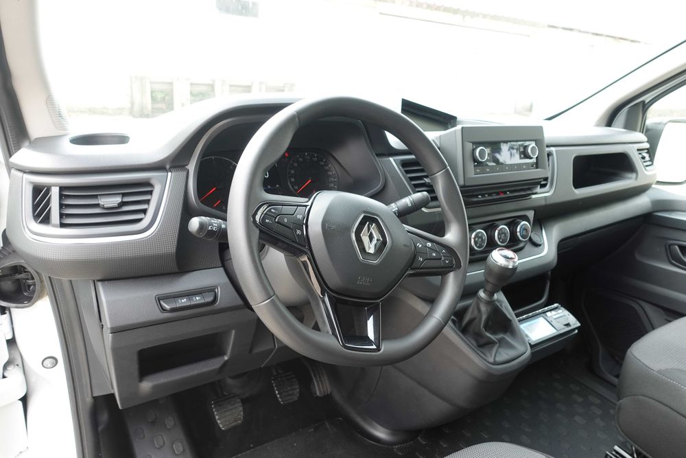 Izoterma Cu CONGELARE-24/26C*Curent380VRenaultT82TRAFIC2023 Motor2.0dAdBlue110Kw/150Cp Stare(NOUA)Rulaj93000kmImportFranta StareTehnicaEXCEPTIONALA*