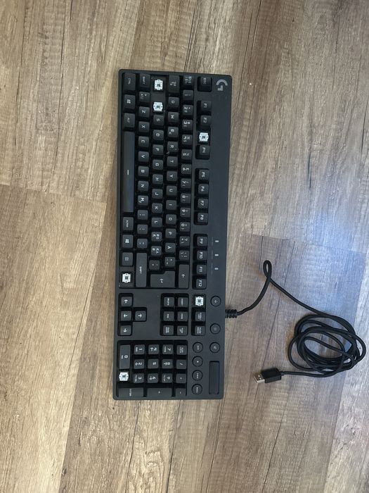 Tastatura logitech g810