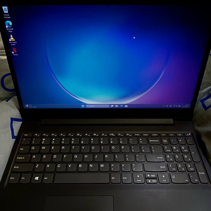 Laptop Lenovo V15-ADA