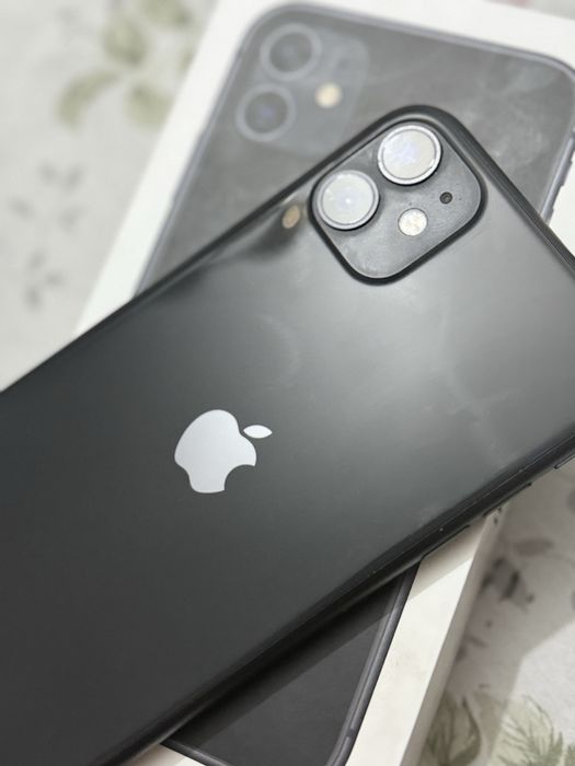 Продам Айфон 11 128Гб