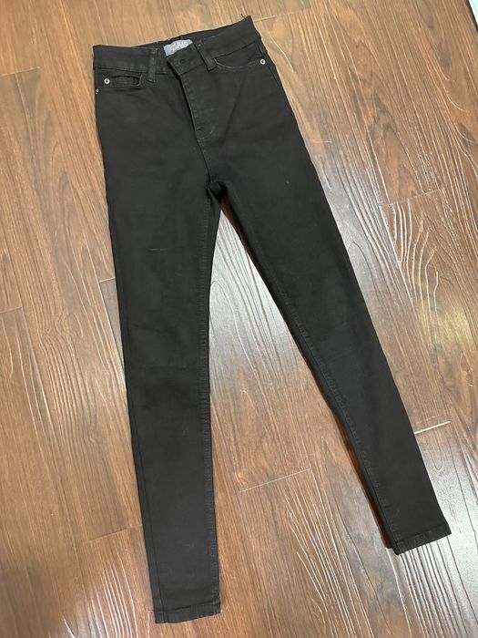 Джинсы женские