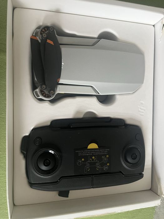 Drona DJI Mini SE