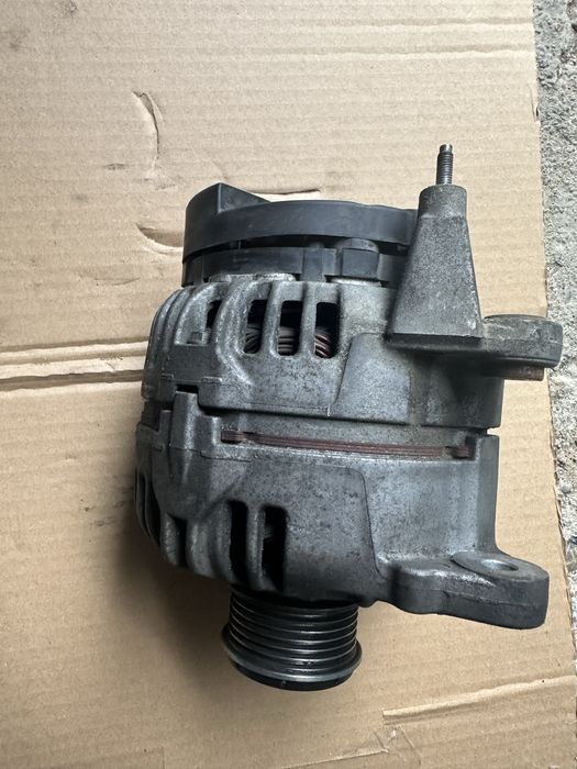 Alternator audi a4 b7 2.0 tdi bpw 140A