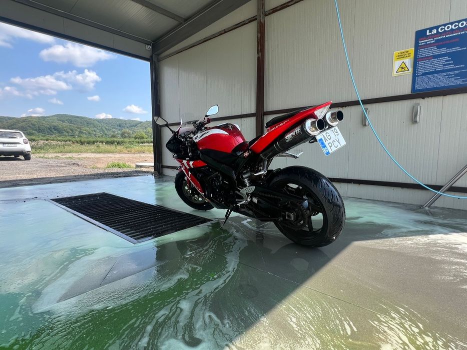 Vând Yamaha R1 rn12