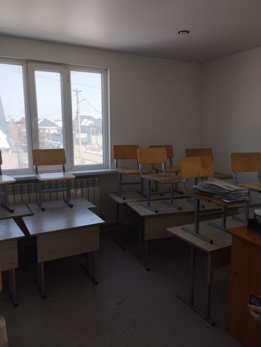 Продаются парты, стулья, доска, шкаф