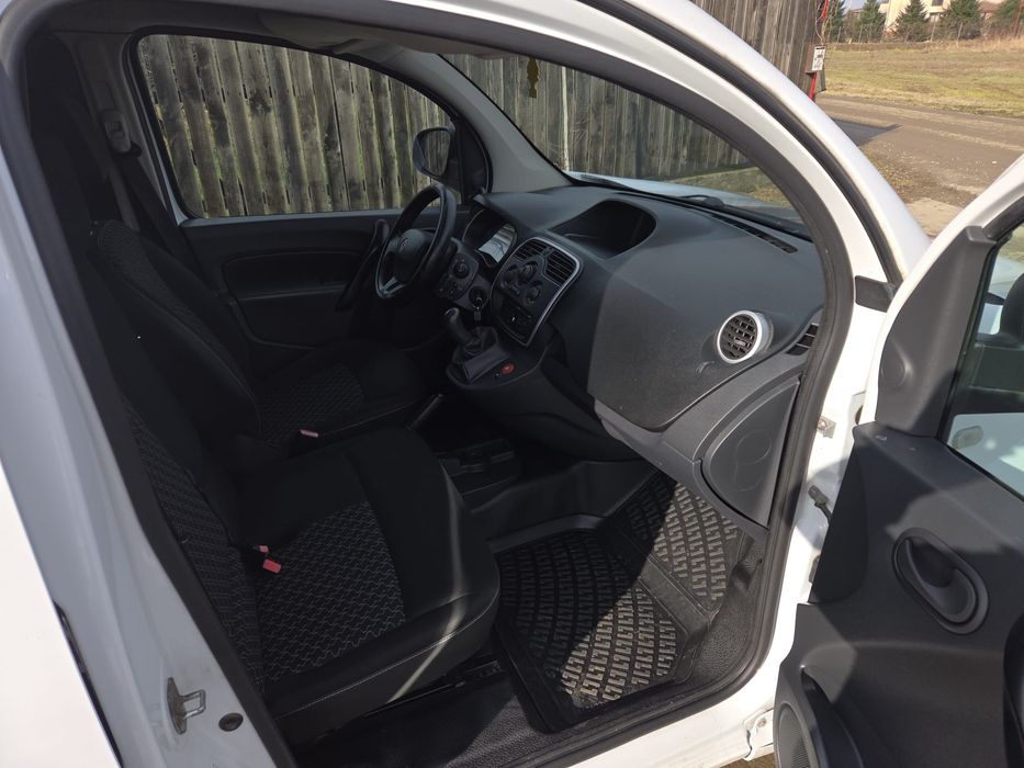 Vând Renault Kangoo