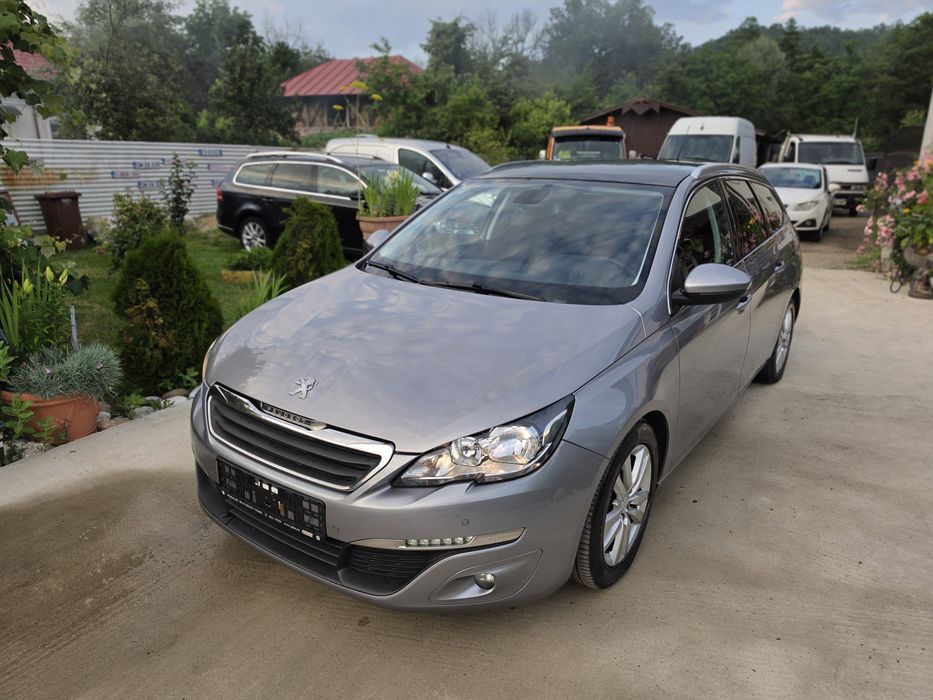 PEUGEOT 308 2015