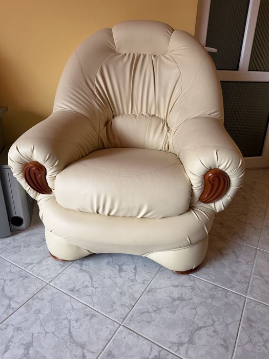 Set canapea 3 locuri + 2 fotolii