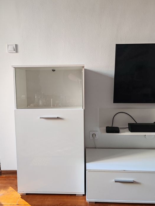 Модулна секция бял гланц