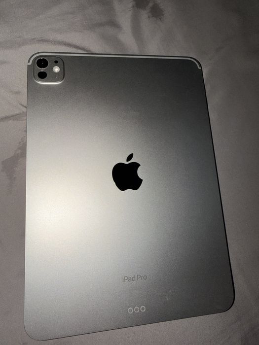 Продам Ipad pro 11 M4