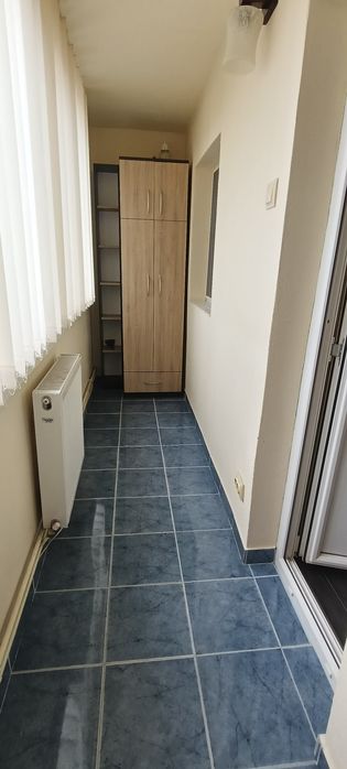 Închiriez apartament 3 camere decomandat