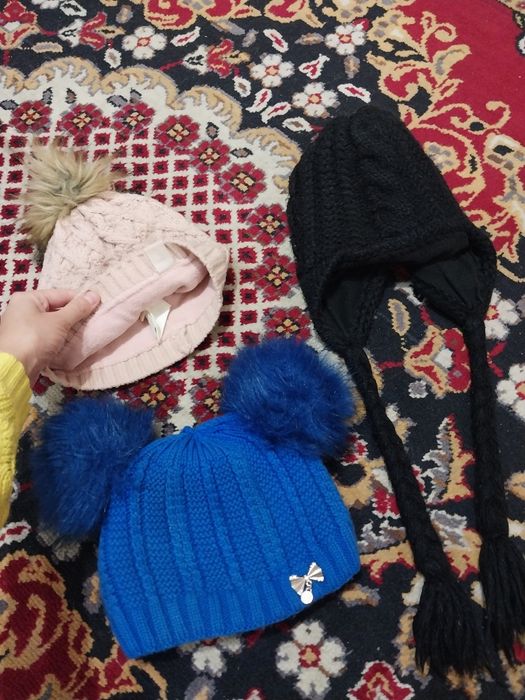 Продам детские шапки!