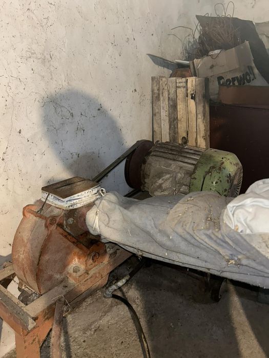 Трифазна фуражомелка и дробилка