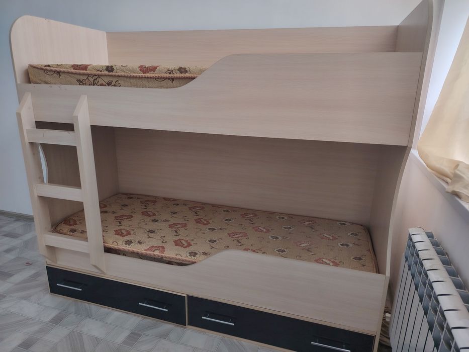 Детский двухярусный кровать