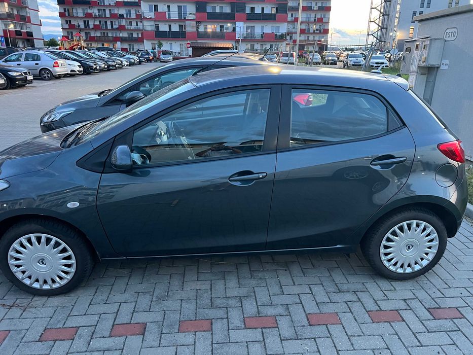 MAZDA 2 2009 — imagine 5