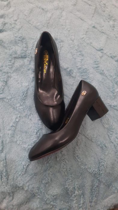 Обувь туфли красовки 4500тг