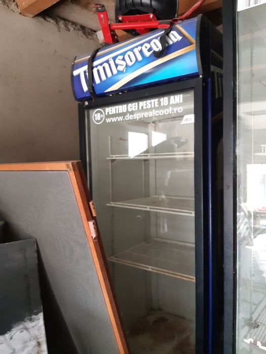 Vând frigidere pentru bar,,magazine, sau terase