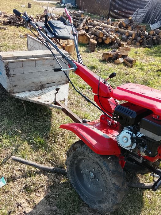 Vând motocultor 10 cai