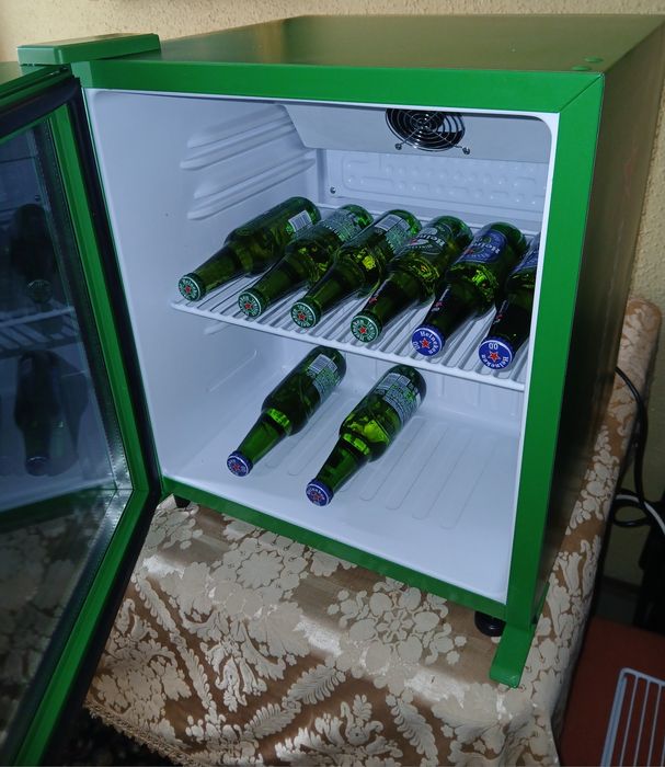 Frigider Heineken nou.