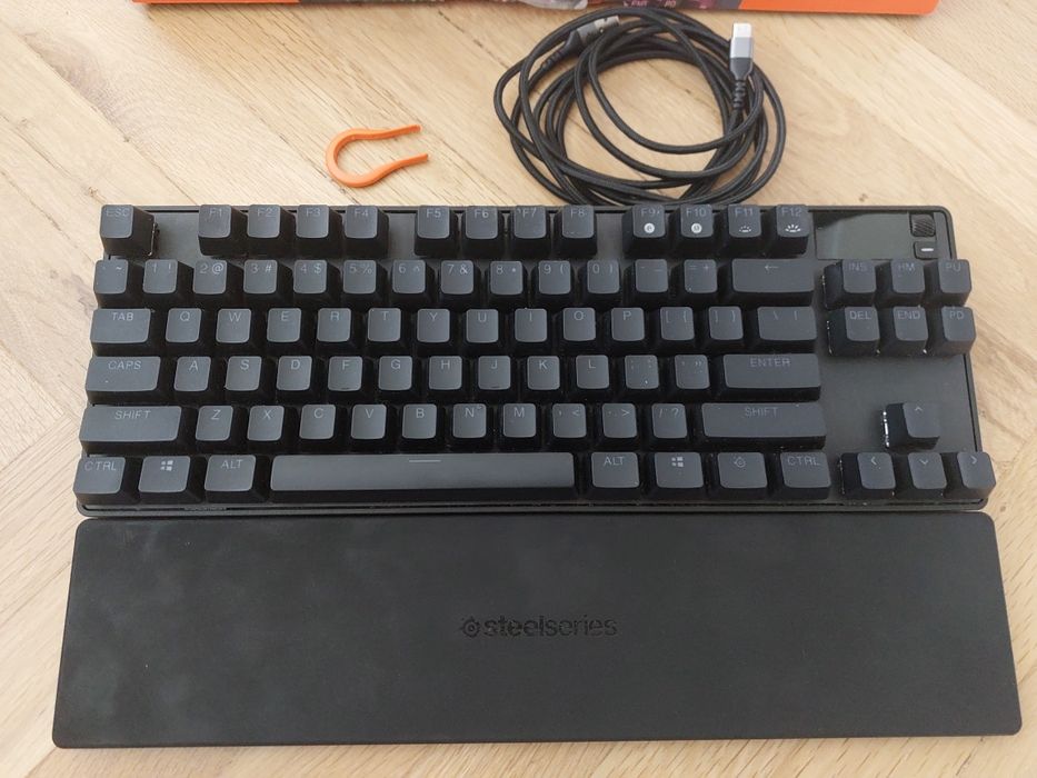 Клавиатура SteelSeries Apex Pro TKL 2023