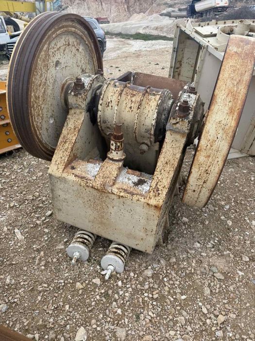 Челюстна трошачка BR500