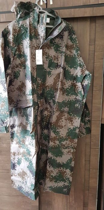 Плащ дождевик...