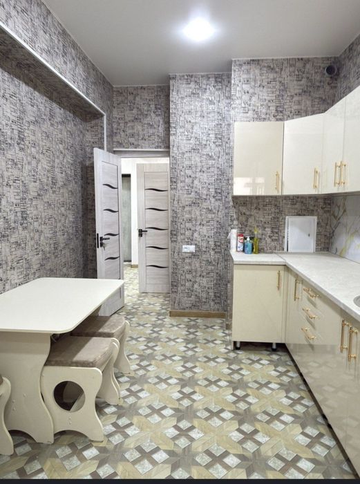 Yangi Uzbekiston bogi tomonda 2 xonalik uy sotiladi