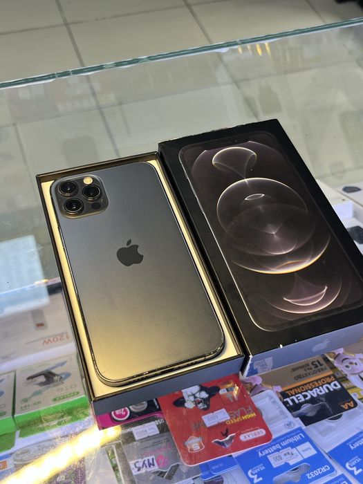 айфон 12 про с минусом