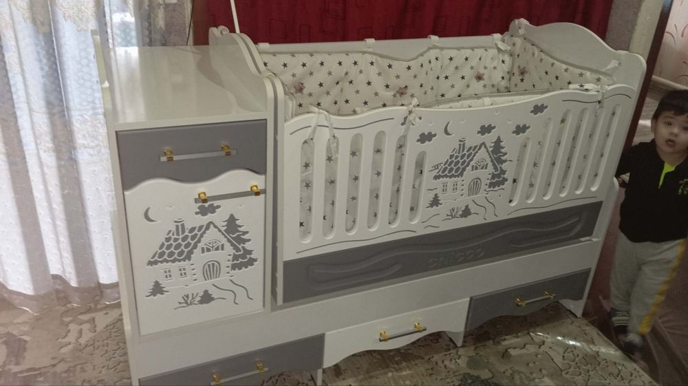 Bolalar mebeli SROCHNO Sotiladi