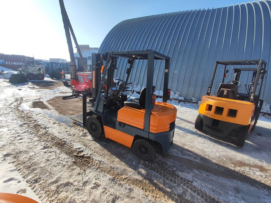 Продам вилочный погрузчик. Кара