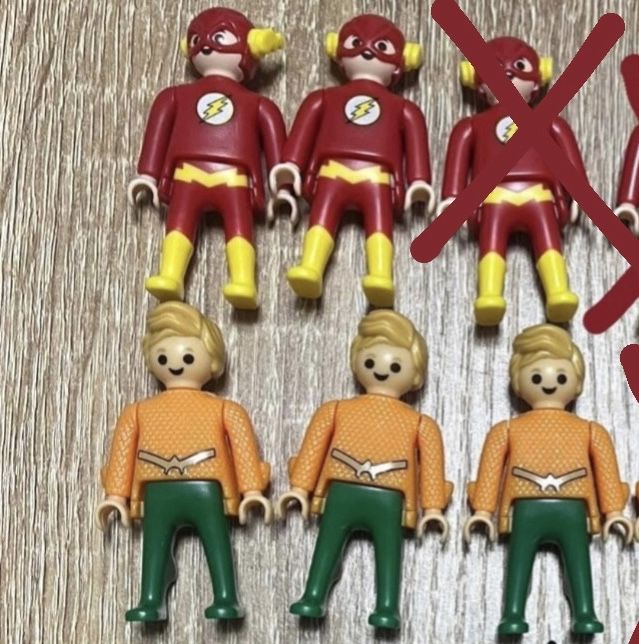 Kinder surprise DC Playmobil