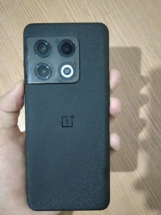 Oneplus 10 pro .