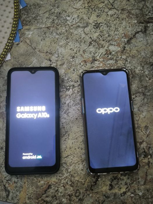 Продам два телефона самсунг и оппо