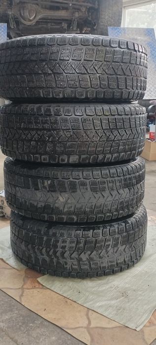 Продам Резину MAXXIS
