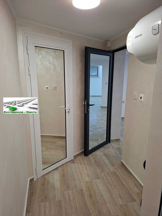 Дава се под наем Офис в Пловдив, Център - 70 кв.м за 298.86 € - Снимка #3