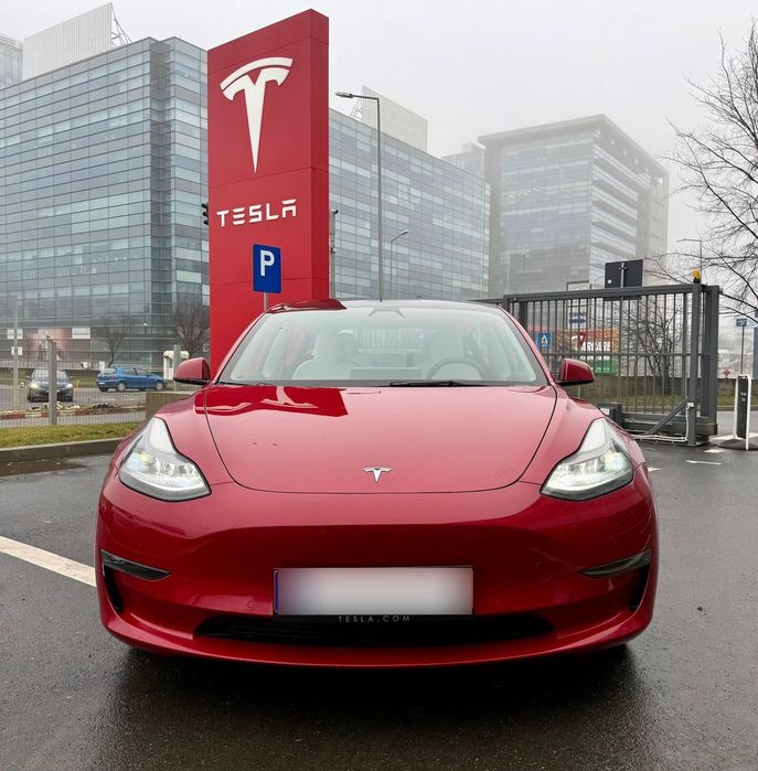Tesla Model 3 Tesla Model 3 LR AWD 2021 – 543 km range real – baterie excelenta