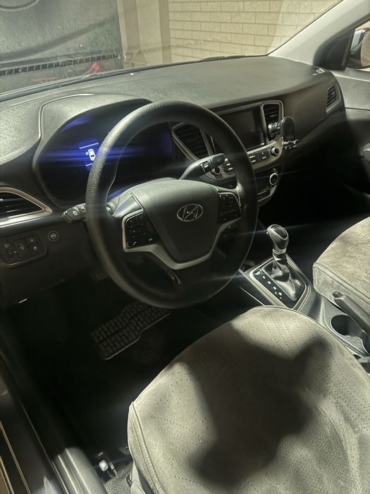 hyundai accent 2020