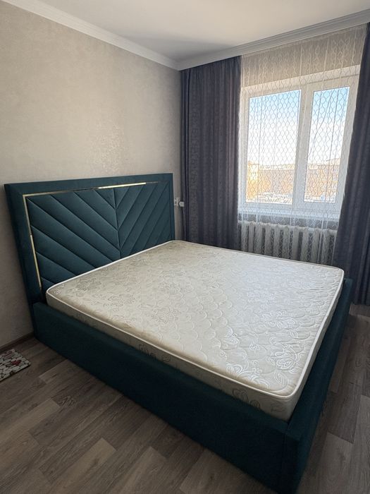 Кровать двуспальная