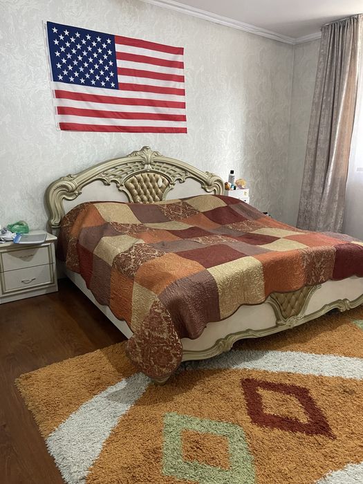 Срочно продам спальный гарнитур