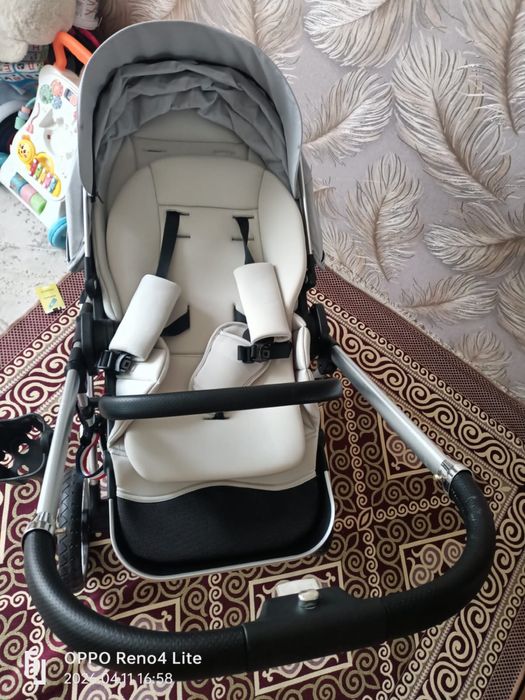 Коляска детская новая