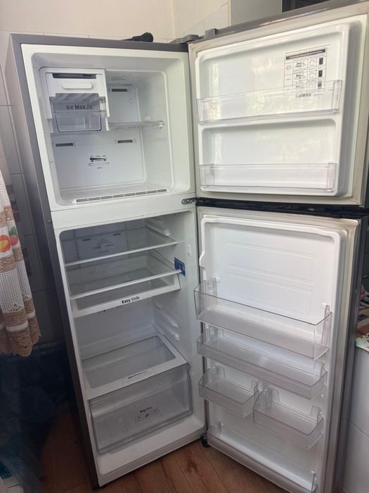 Холодильник Samsung RT25HAR