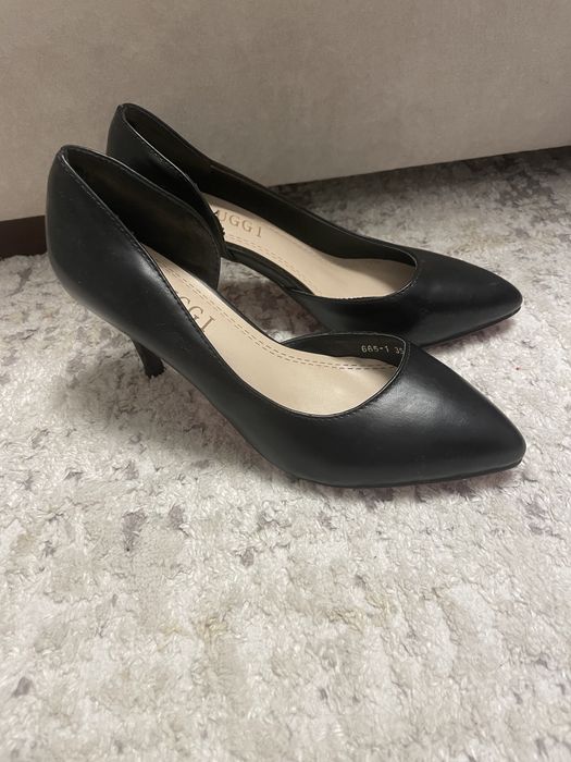 Прдам модные туфли