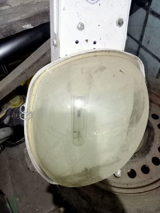 Продам фонари 2 штук