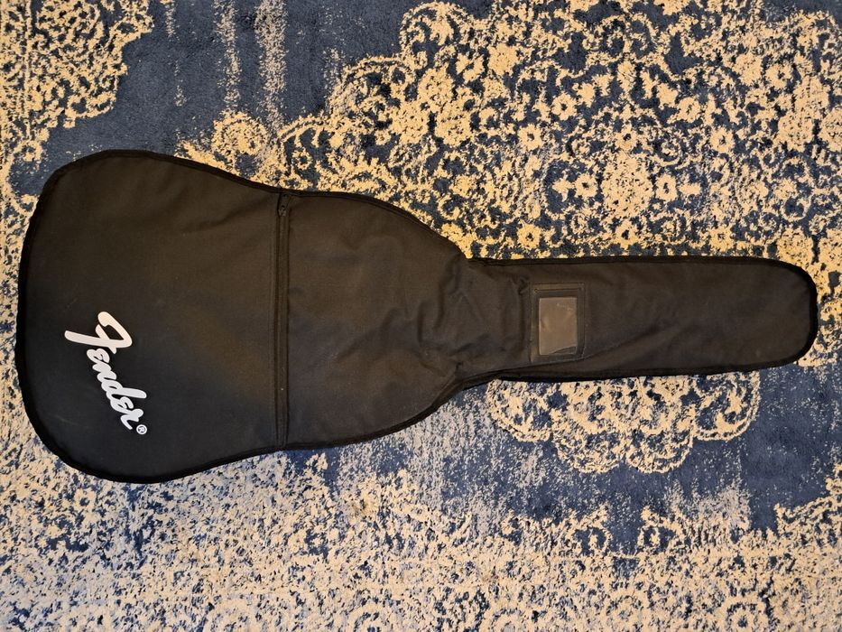Chitară clasică Fender model ESC105
