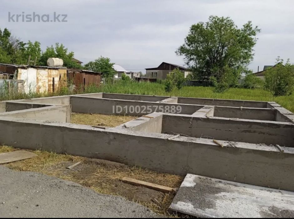 Жер сатылады.