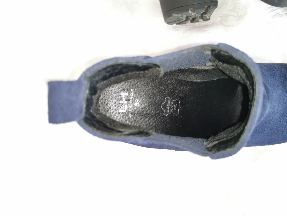 Дамски боти от велур