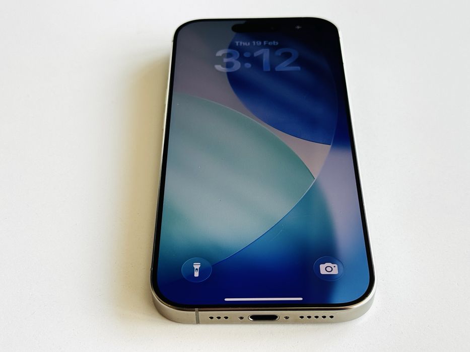 Iphone 16 Pro 128GB Natural Titanium Гаранция 6 месеца