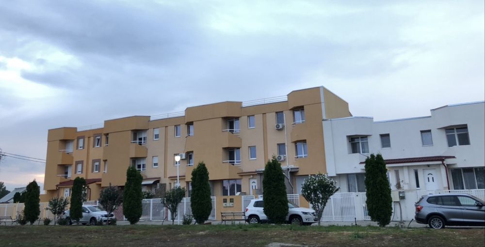 Inchiriez vand casa in Slatina S:240 mp = 180mp + demisol garaj 60 mp